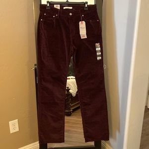 Levi’s 505 straight corduroy’s deep eggplant color